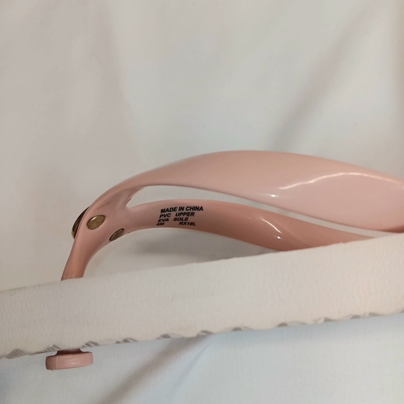 Michael Kors Size 6 Jet Set Signature Flip Flops Pink/White/Gold Logo NWOT - Picture 7 of 11